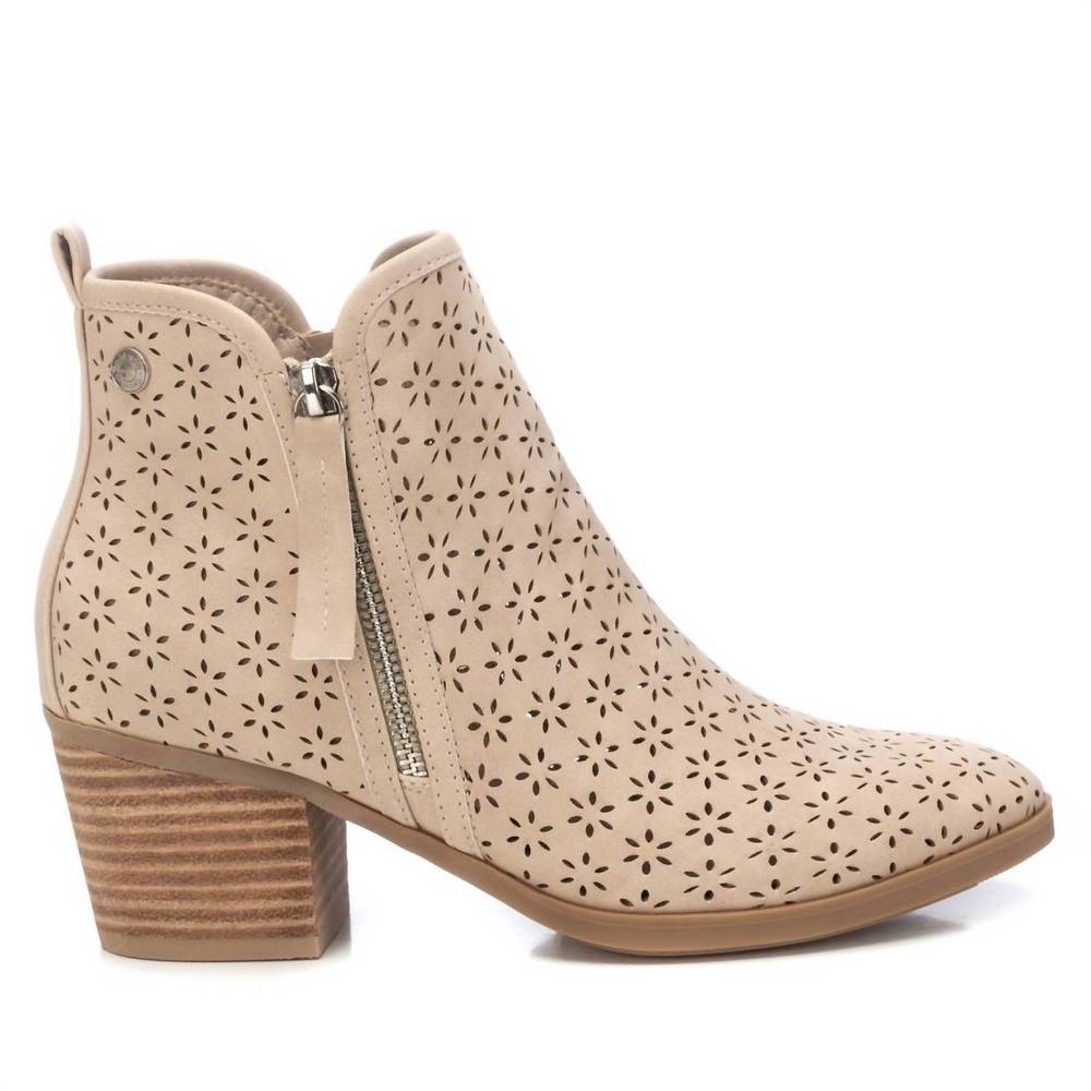 NEW XTI women's ankle booties in beige